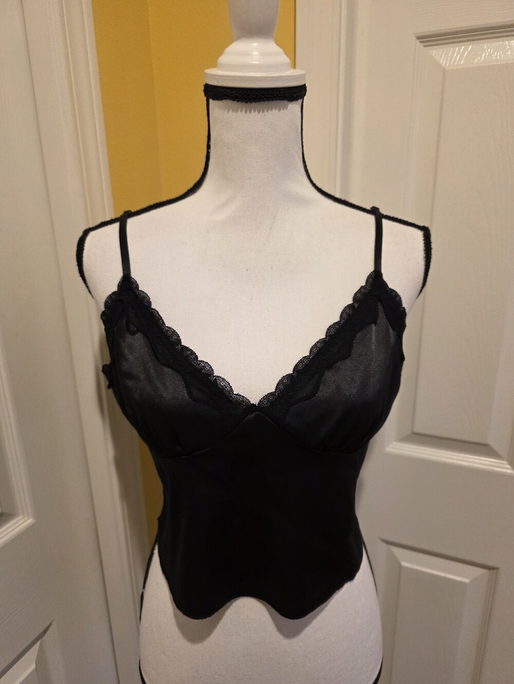 BLACK CAMI TOP, SIZE L